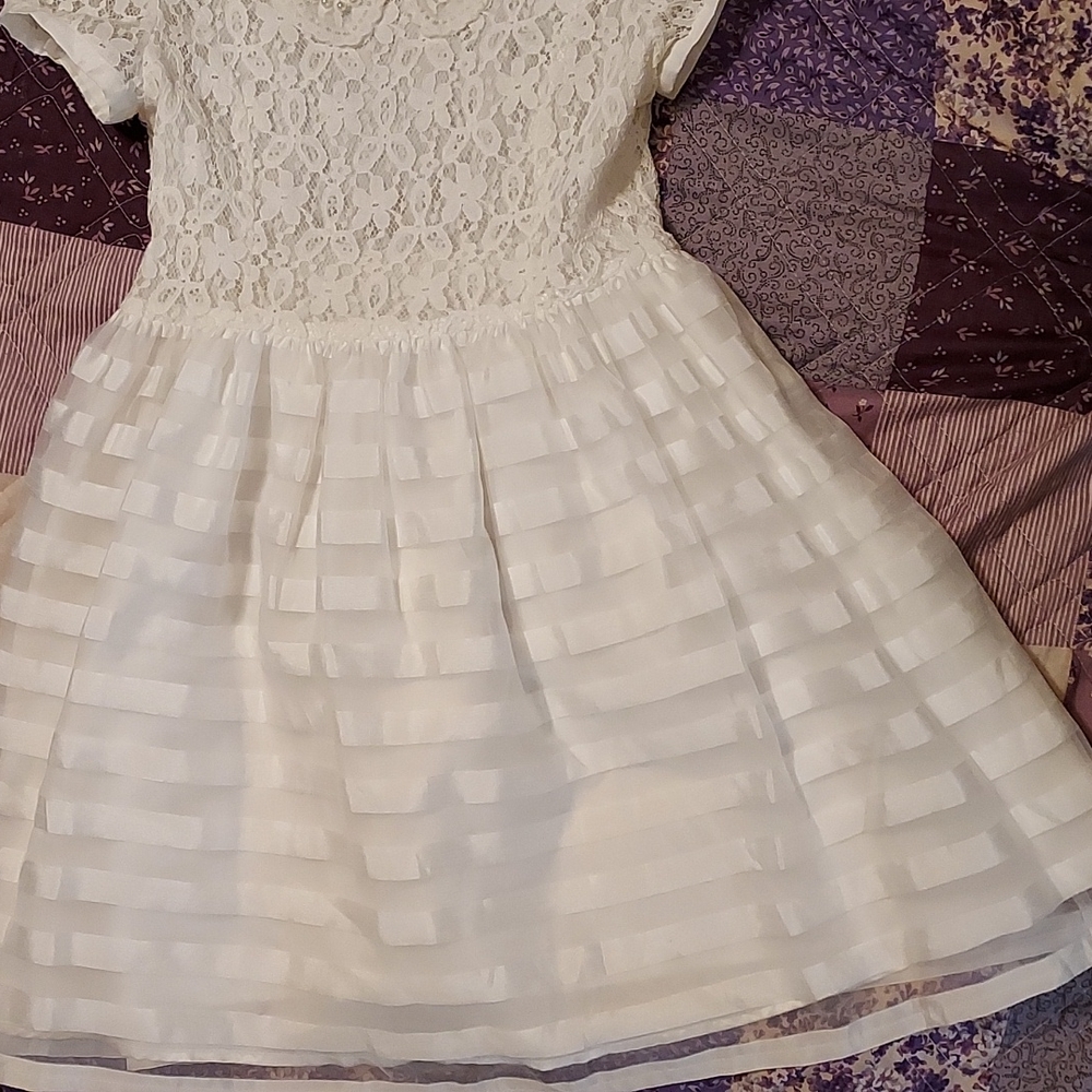Dress - Picture 6 of 6